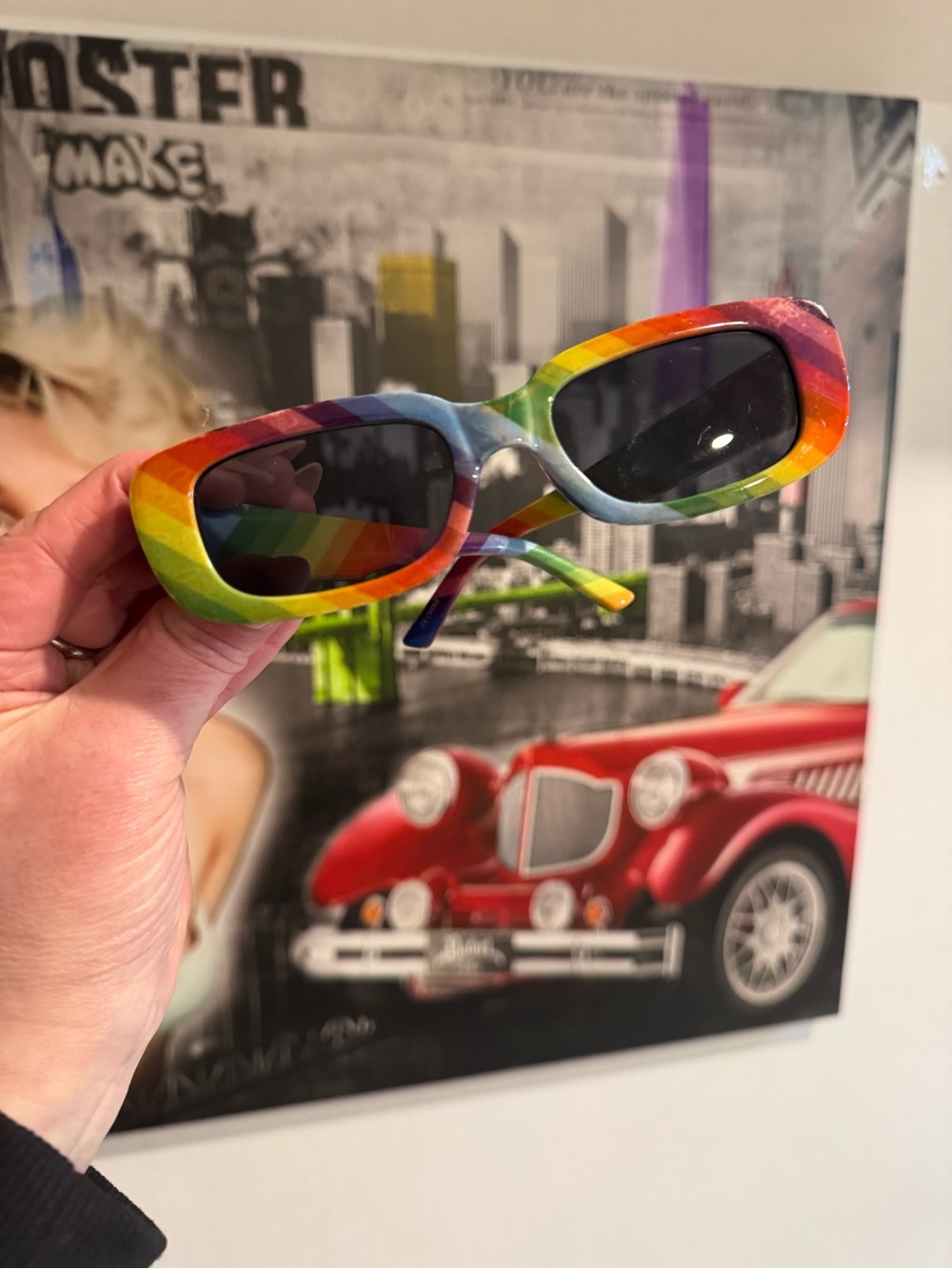 Rainbow Oval Sunglasses - Multicolor Frame